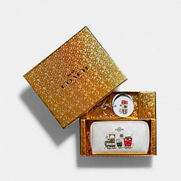 Coach BOXED SMALL BOXY COSMETIC CASE MIRROR BAG CHARM - Picture 1 of 4
